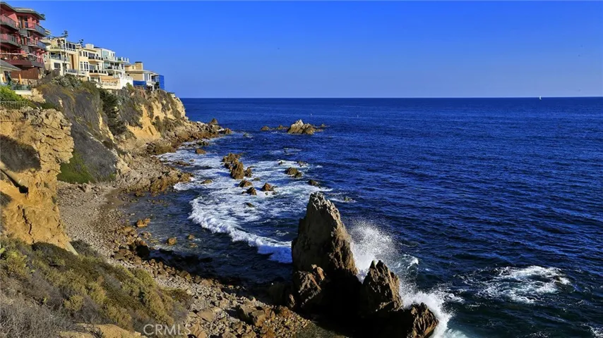 2332 2nd Avenue, Corona Del Mar, California 92625