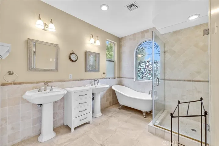 2332 2nd Avenue, Corona Del Mar, California 92625