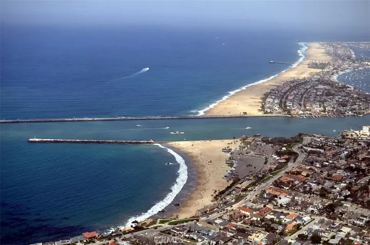 2332 2nd Avenue, Corona Del Mar, California 92625