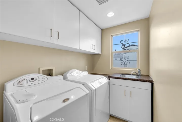 2332 2nd Avenue, Corona Del Mar, California 92625