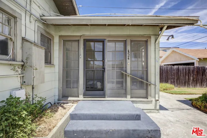 1322 N Alexandria Avenue, Los Angeles, California 90027