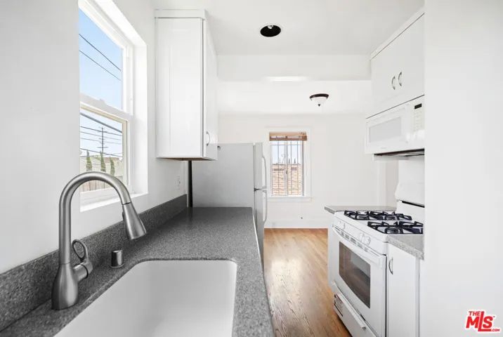 1322 N Alexandria Avenue, Los Angeles, California 90027