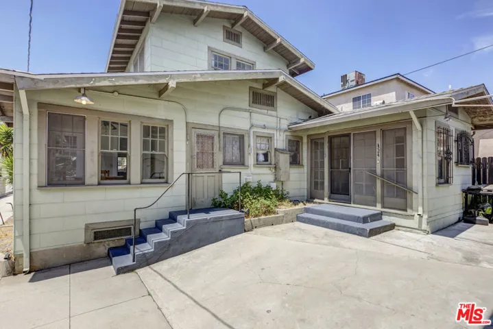 1322 N Alexandria Avenue, Los Angeles, California 90027