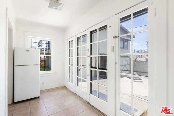 1322 N Alexandria Avenue, Los Angeles, California 90027