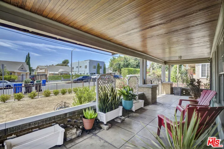 1322 N Alexandria Avenue, Los Angeles, California 90027