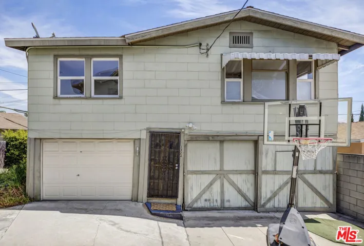 1322 N Alexandria Avenue, Los Angeles, California 90027