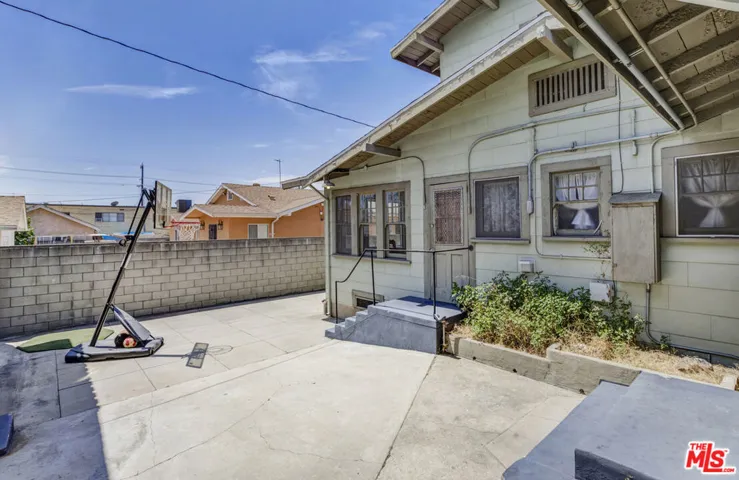 1322 N Alexandria Avenue, Los Angeles, California 90027