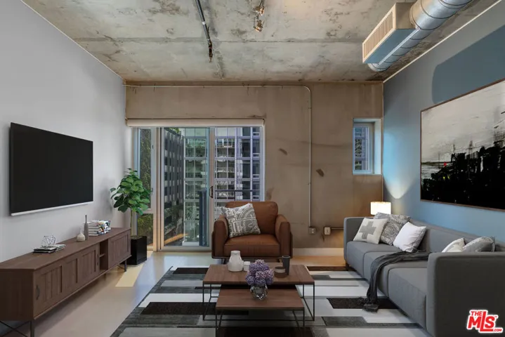 645 W 9th Street 425, Los Angeles, California 90015
