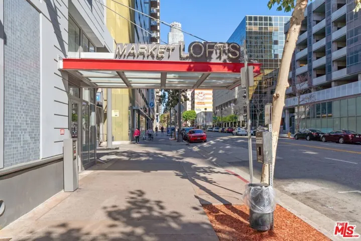 645 W 9th Street 425, Los Angeles, California 90015