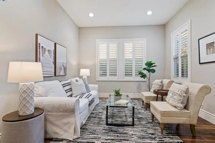 Sitting Room off Entry