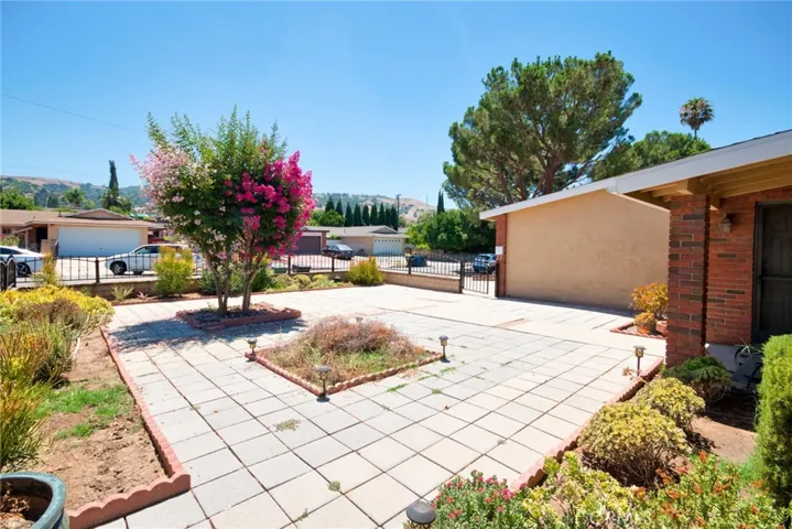 18659 Del Bonita Street, Rowland Heights, California 91748