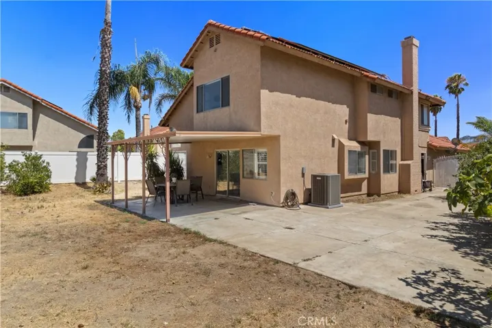14908 Poinsettia Circle, Fontana, California 92336