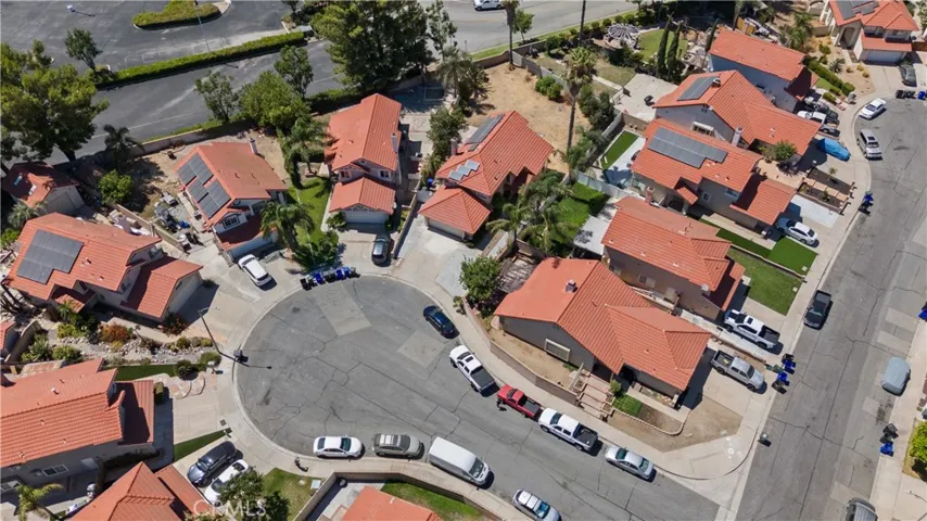 14908 Poinsettia Circle, Fontana, California 92336