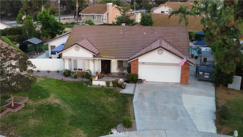 291 Gracefield Way, Riverside, California 92506