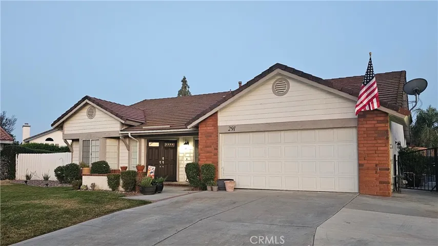 291 Gracefield Way, Riverside, California 92506