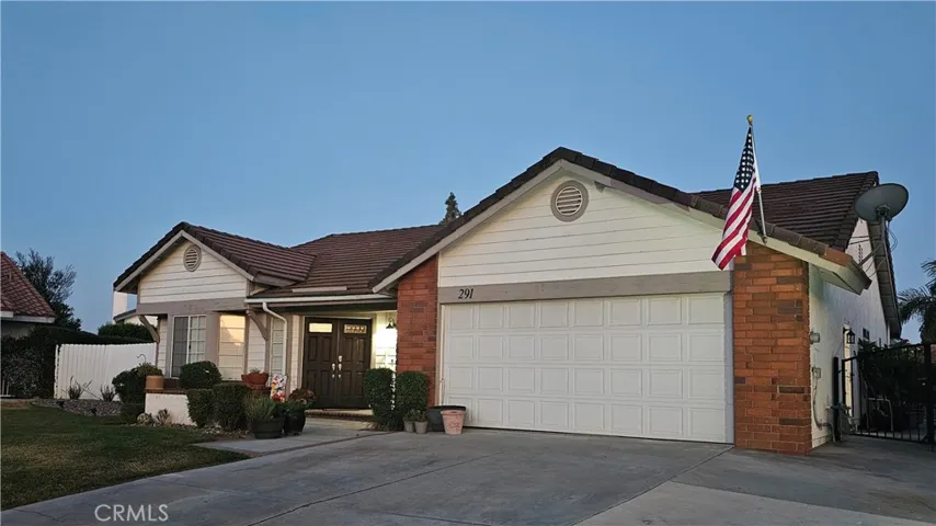 291 Gracefield Way, Riverside, California 92506