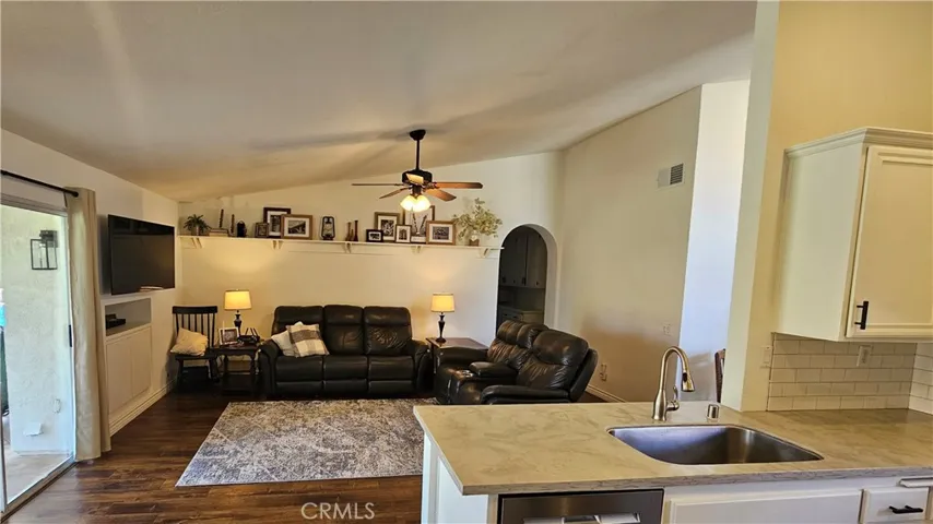 291 Gracefield Way, Riverside, California 92506