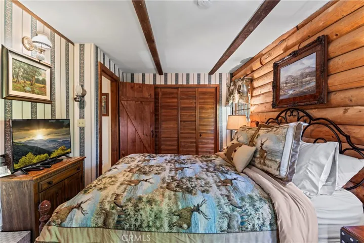24201 Horst Drive, Crestline, California 92325