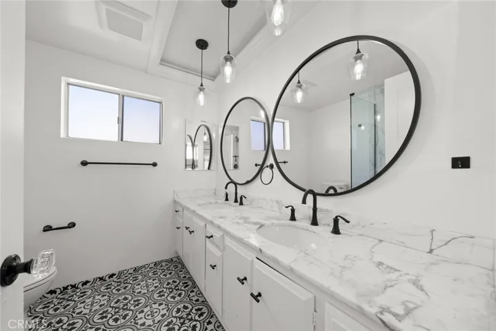 950 Palo Verde Avenue, Long Beach, California 90815