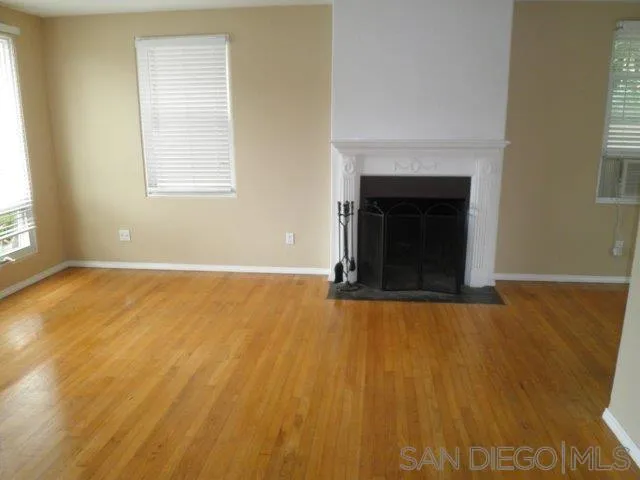 , La Jolla, California 92037 home-pic-11