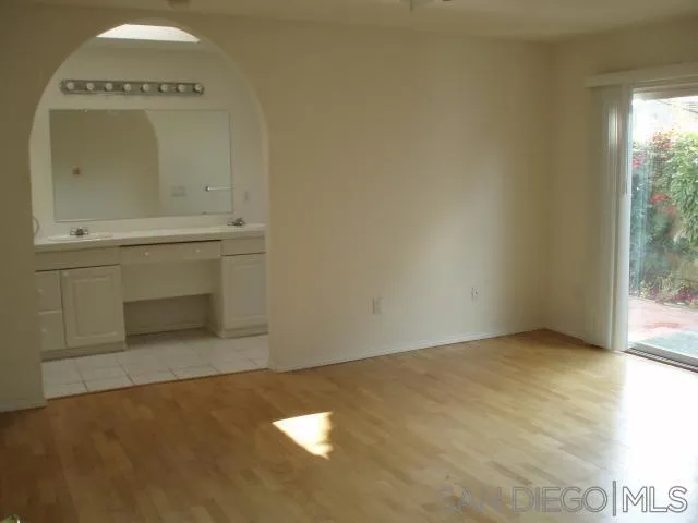 , La Jolla, California 92037 home-pic-6