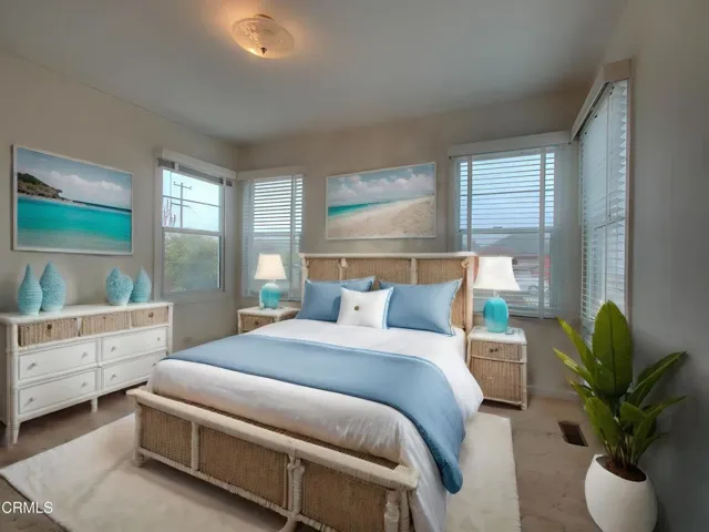 SW Bedroom VS