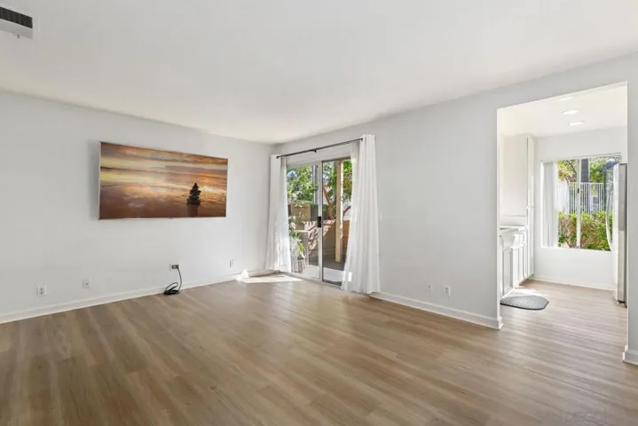 225 Diamond Way 111, Vista, California 92083