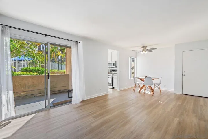 225 Diamond Way 111, Vista, California 92083