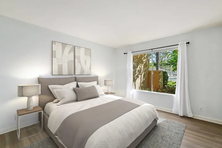 225 Diamond Way 111, Vista, California 92083