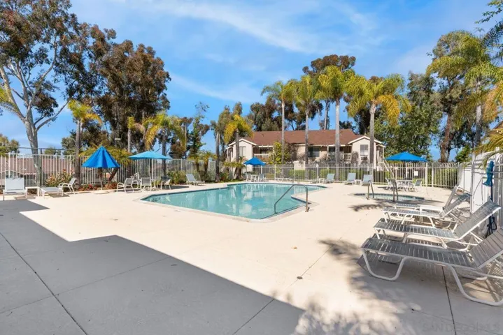 225 Diamond Way 111, Vista, California 92083