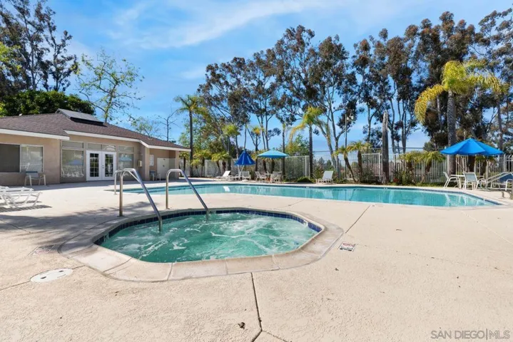 225 Diamond Way 111, Vista, California 92083