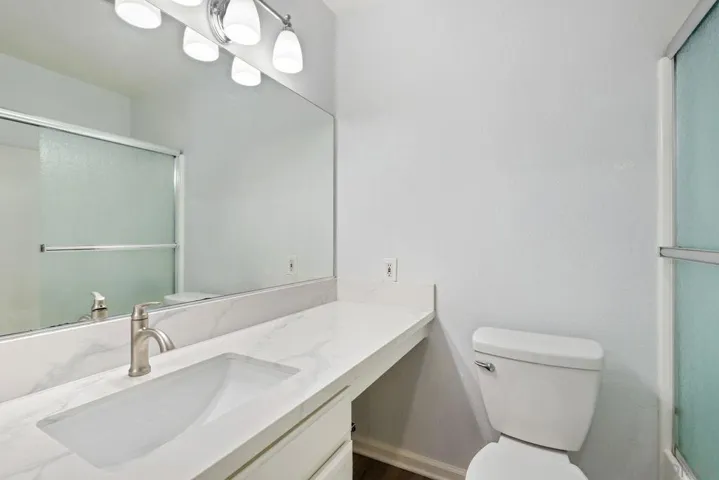 225 Diamond Way 111, Vista, California 92083