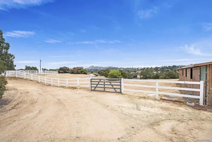 2285 Mother Grundy Truck Trail, Jamul, California 91935