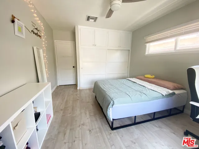 9055 Varna Avenue, Arleta, California 91331