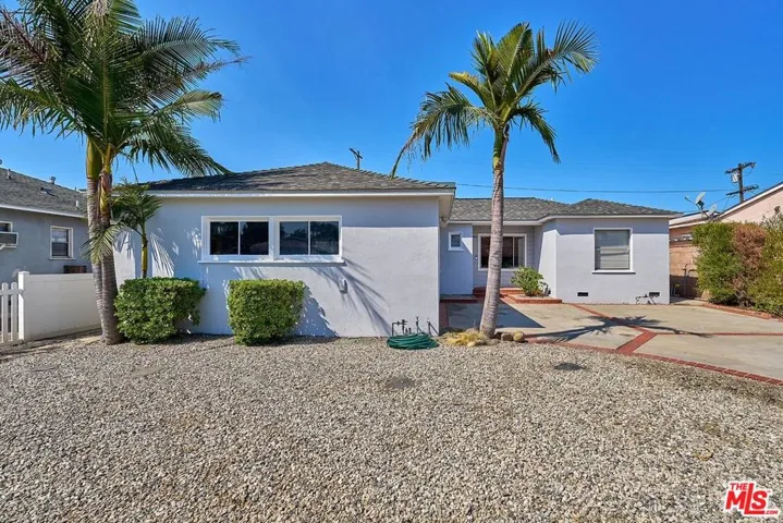 9055 Varna Avenue, Arleta, California 91331