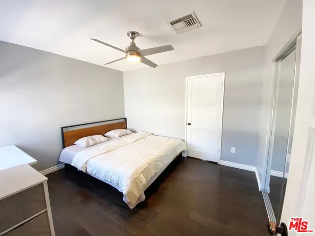 9055 Varna Avenue, Arleta, California 91331