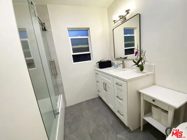9055 Varna Avenue, Arleta, California 91331