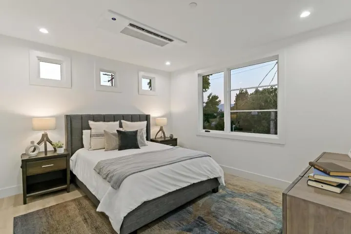 3202 Maddux Drive, Palo Alto, California 94303
