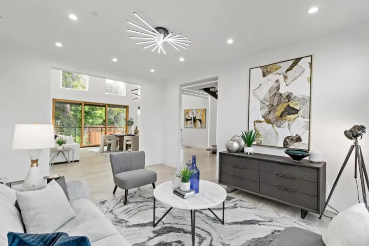 3202 Maddux Drive, Palo Alto, California 94303