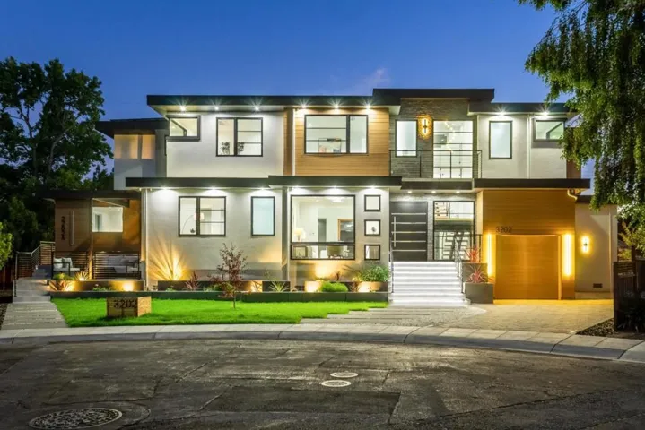 3202 Maddux Drive, Palo Alto, California 94303