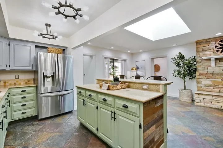 153 Mclean Place, Santa Cruz, California 95060