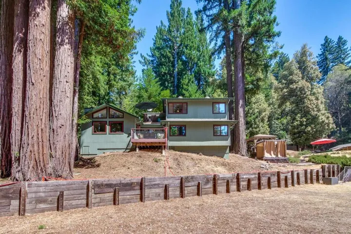 153 Mclean Place, Santa Cruz, California 95060