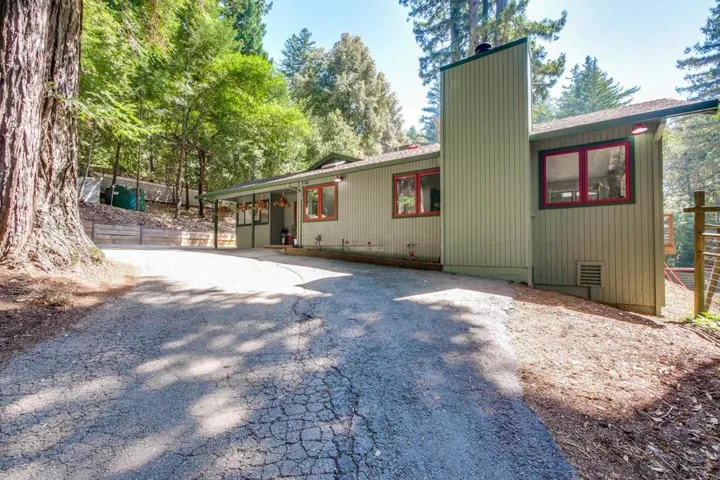 153 Mclean Place, Santa Cruz, California 95060