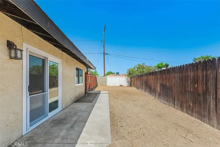 Large Side Yard