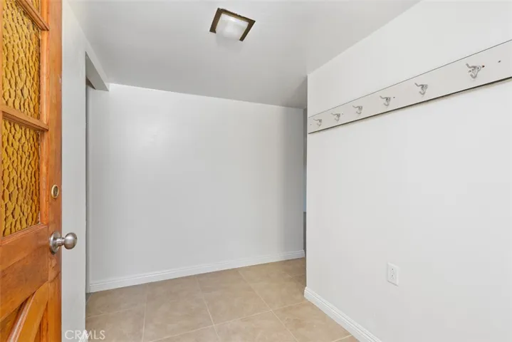 Skip Trowel Walls And Ceilings