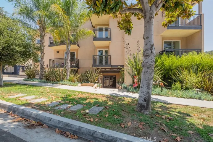 1941 Waltonia Drive 300, Montrose, California 91020