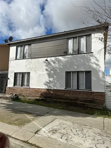 1425 Cedar Avenue, Long Beach, California 90813