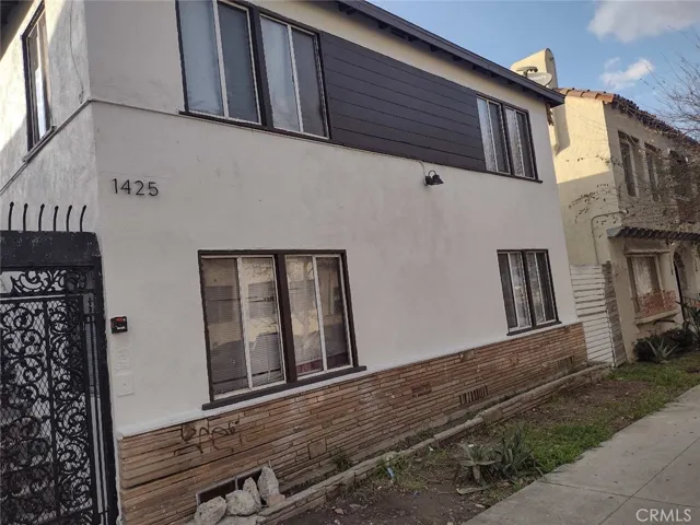 1425 Cedar Avenue, Long Beach, California 90813