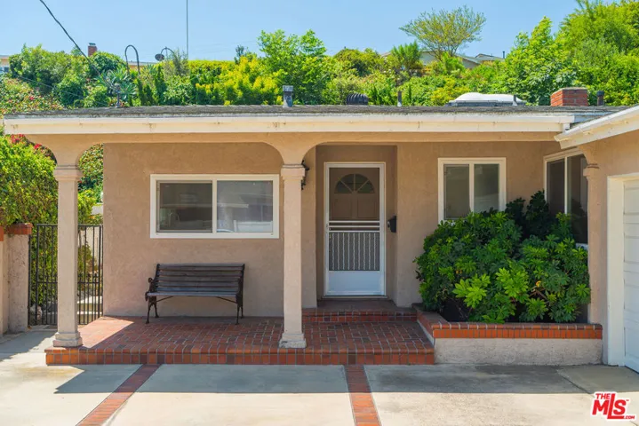 2140 Dorado Drive, Rancho Palos Verdes, California 90275