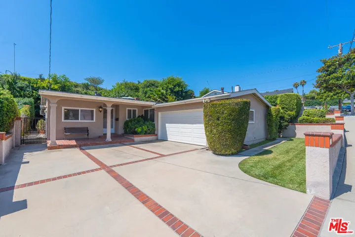 2140 Dorado Drive, Rancho Palos Verdes, California 90275